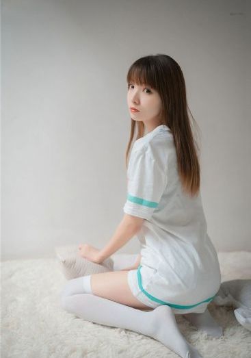 扒开腿挺进岳湿润的花苞