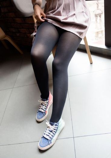 女闺蜜鞋袜调教女虐女