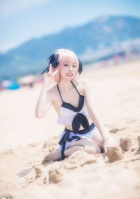 电影女老师