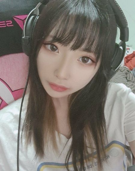 垫底辣妹 电影