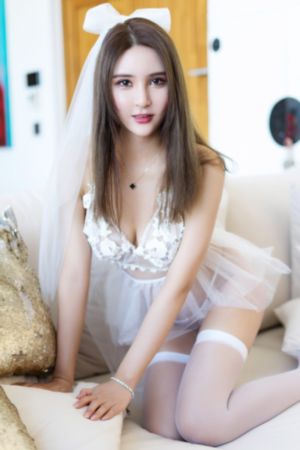 与黑帮老大的女主第一季免费