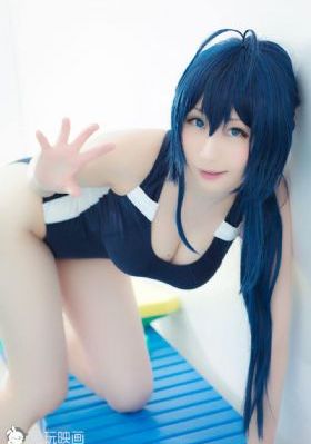 裙子下面有怪兽