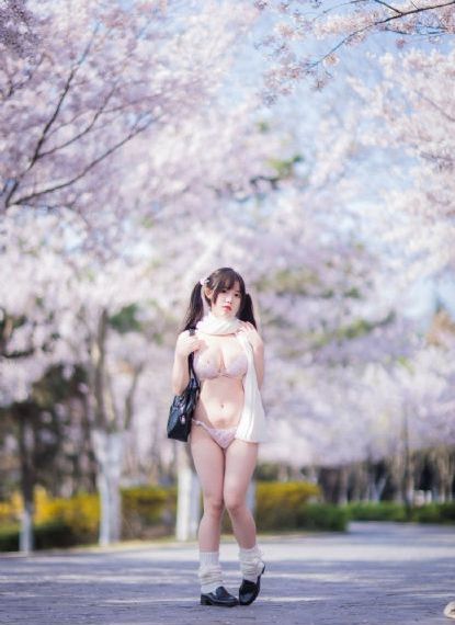 秋霞乱理