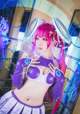 竹内纱里奈高潮监狱